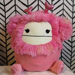 Vday Caparinne bigfoot Squishmallows